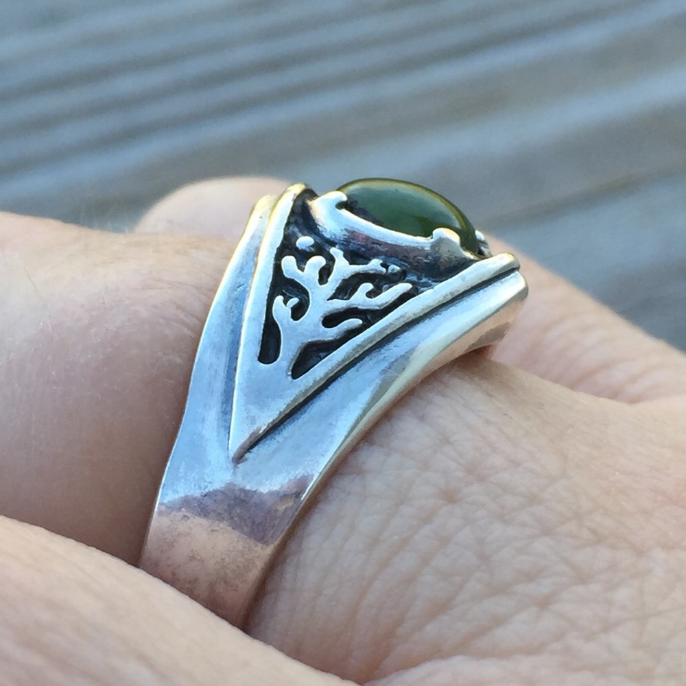 Celtic Tree of Life Ring .925 Sterling Silver w/ Genuine Jade gem made in USA - Picture 12 of 14